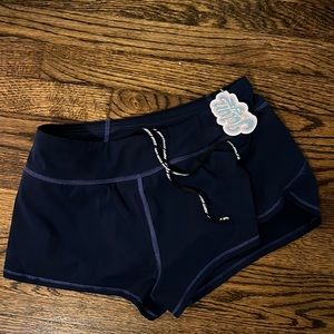 NWT Size Small Jolyn Hewson running shorts